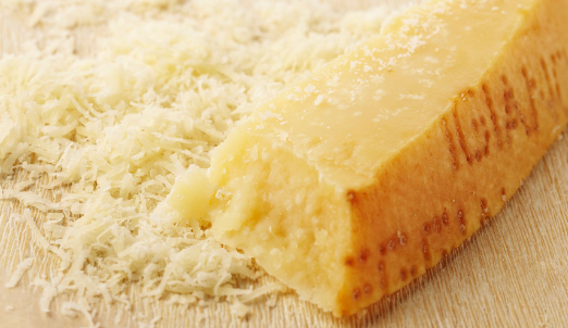 Parmigiano de Montagne 24 mois Rapé